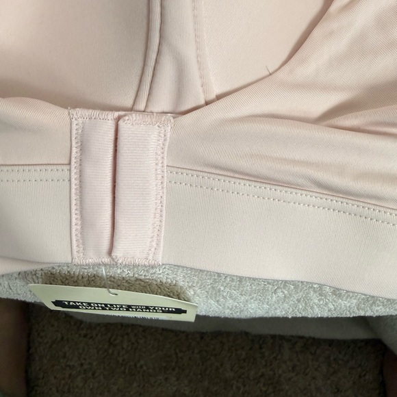 NWT Duluth Trading Co Armochillo Teeluxe pale pink Bra size 42DD - Picture 7 of 9